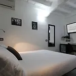 Irooms - Spanish Steps Pensionat 4*