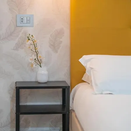 Irooms - Spanish Steps