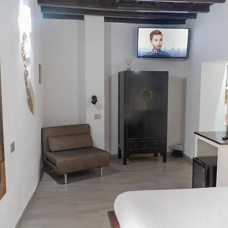 Irooms - Spanish Steps 4*