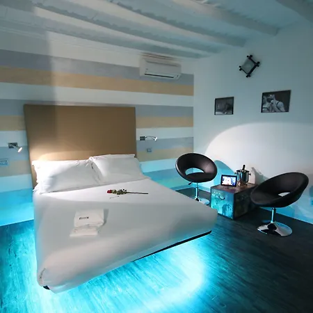 Irooms - Spanish Steps