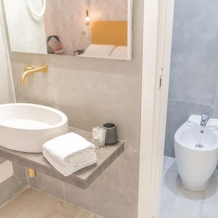 Irooms - Spanish Steps Gasthuis 4*