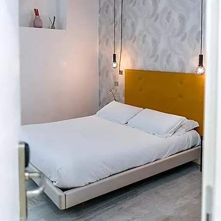 Irooms - Spanish Steps