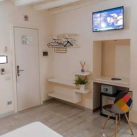 Irooms - Spanish Steps Gasthuis