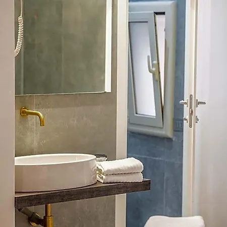 Irooms - Spanish Steps