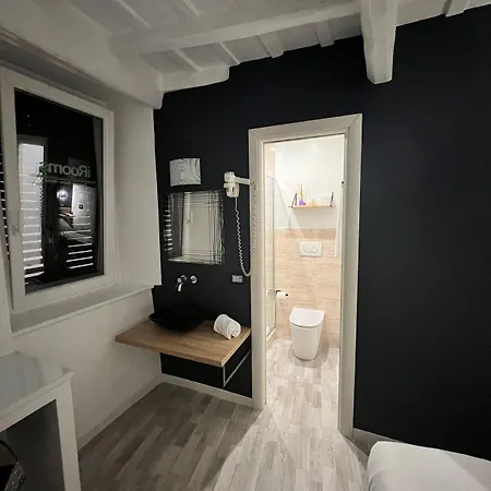 Irooms - Spanish Steps Guest house