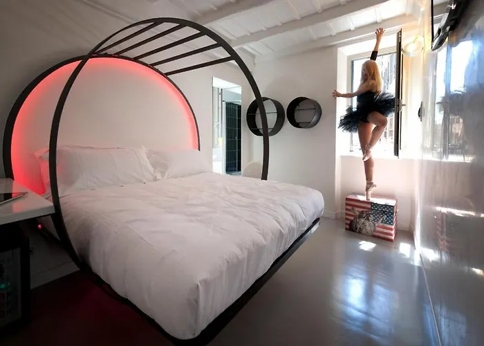 Irooms - Spanish Steps