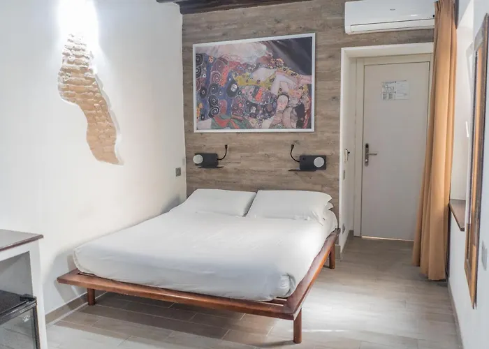 Pensjonat Irooms - Spanish Steps Rzym