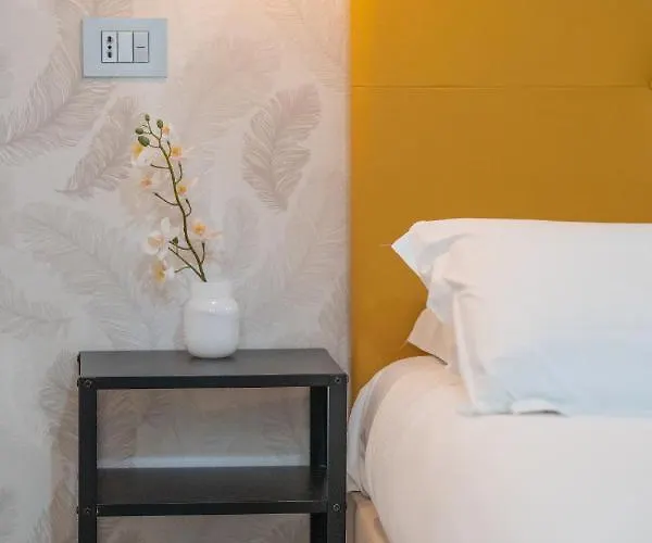 Irooms - Spanish Steps