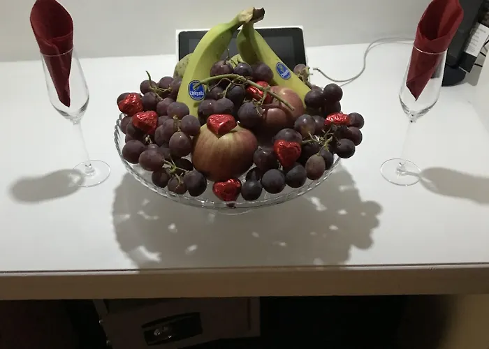 Irooms - Spanish Steps Pensión