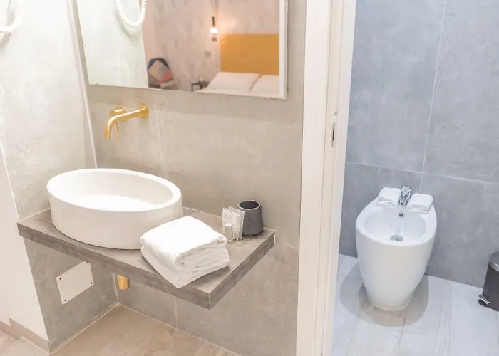 Irooms - Spanish Steps Pensión 4*