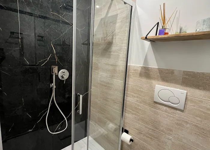 Irooms - Spanish Steps