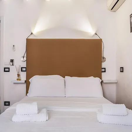 Pensjonat Irooms - Spanish Steps Rzym