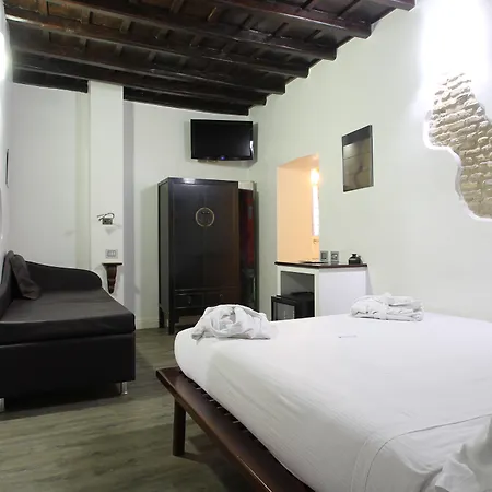 Pensjonat Irooms - Spanish Steps 4*
