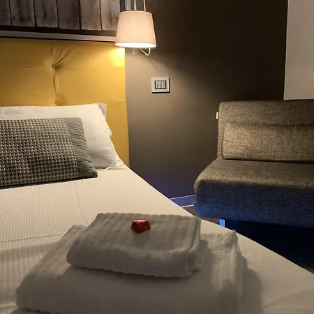 Irooms - Spanish Steps Pensjonat 4*